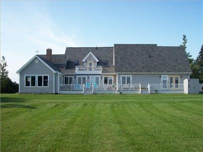 Cape Tryon House - 6 bedroom, 3.5 washroom gem cottage with fantastic ocean view on PEI north shore