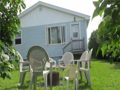 Book your vacation for summer 2024 now! Lovely 3 bedroom cottage by Parlee Beach!