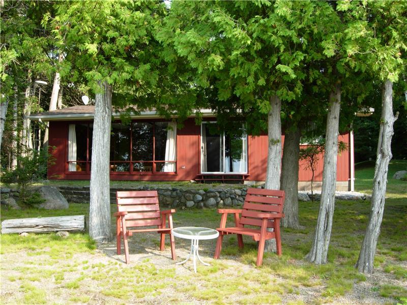 Waterfront Family Getaway Midland Cottage Rental Pl 10402