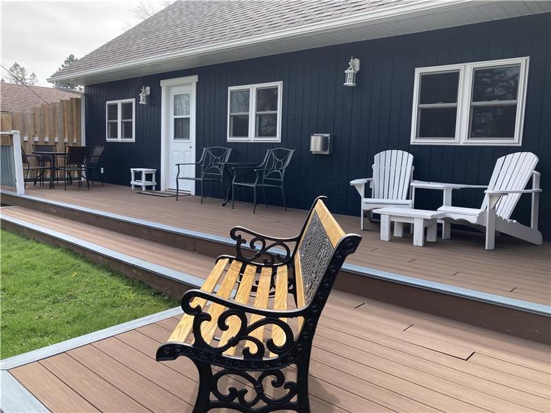 Ridgewood Cedar Inn - Lower left rental unit only