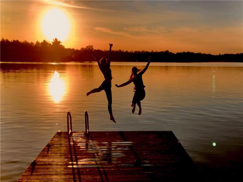 Private Cottage on Cranberry Lake Near Kingston