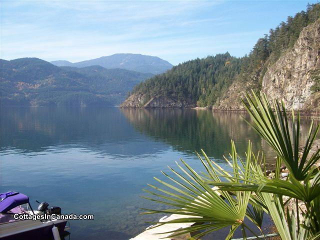 Waterfront Cottage Cabin Rental In Harrison Hot Springs Cottage