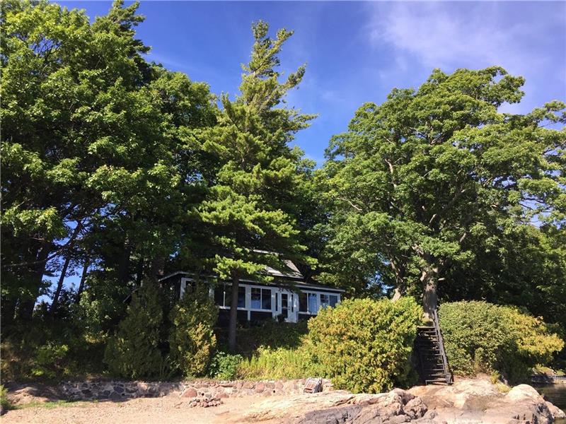 Skibbereen Gananoque Cottage Rental Gl 14873 Cottagesincanada