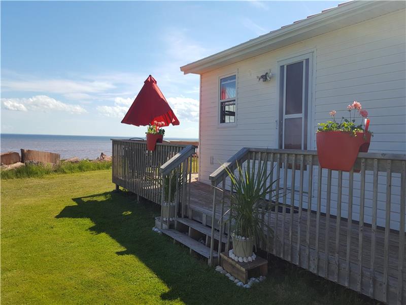 Discovering the Charm of Sea Glass Beach Cottages