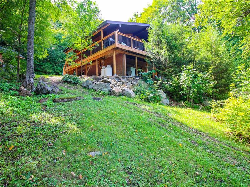 Chalet familial confortable avec bain à remous