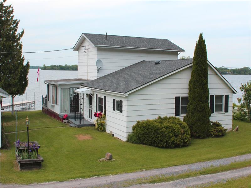 Glenora Shores Country Home Picton Cottage Rental DI20483