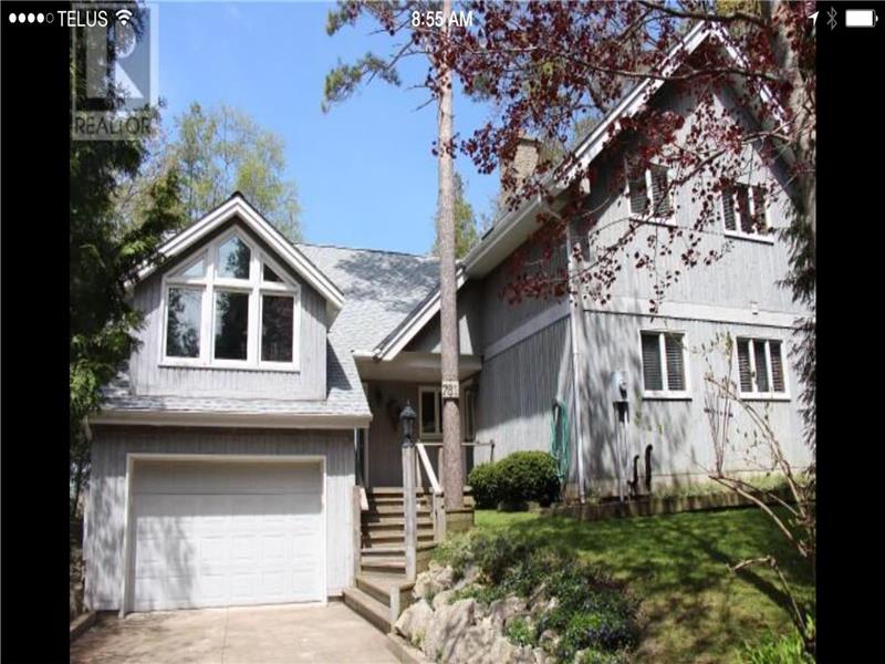 Large Luxury Beach House Kincardine Cottage Rental DI21635 CottagesInCanada