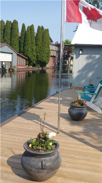 SANDPIPER COTTAGE, Long Point minutes to the Beach with Bay access! Booking for Summer 2026!