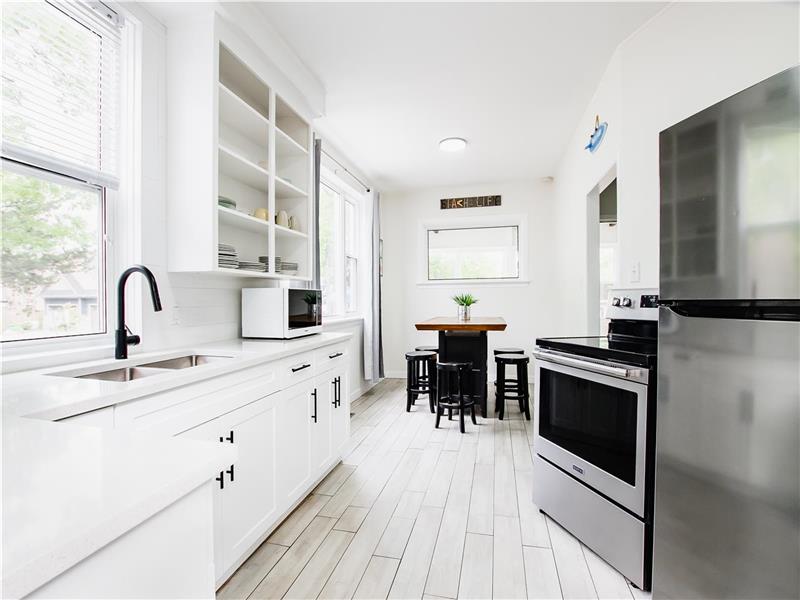 THE GRAND LODGE!! Steps to main beach and strip!! Booking summer 2026!!