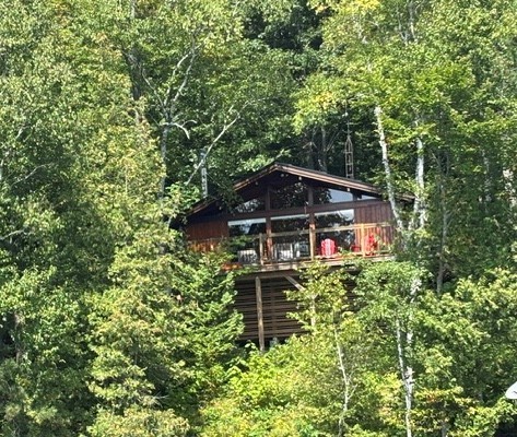 Chandos Lake - Beautiful South Bay location