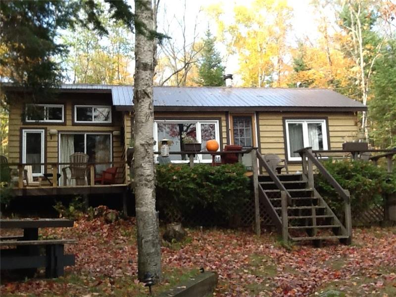 Gooderham Lakeside Jewel No Gooderham Cottage Rental Pl 24106