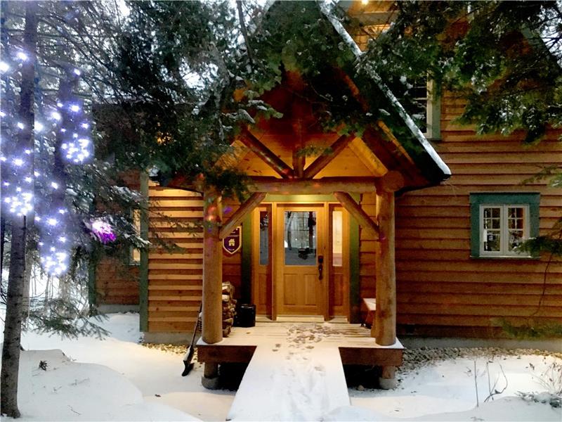 Camp Nord Your Elegant Basecamp Mont Tremblant Cottage Rental