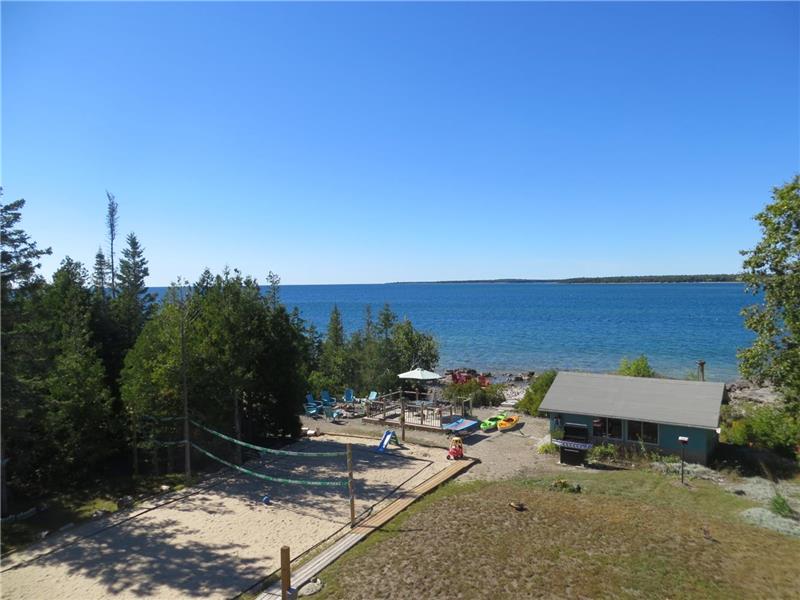 BLUE WATER COTTAGE - LAKE HURON WATERFRONT COTTAGE,TOBERMORY    LICENSE-STA-2024-285