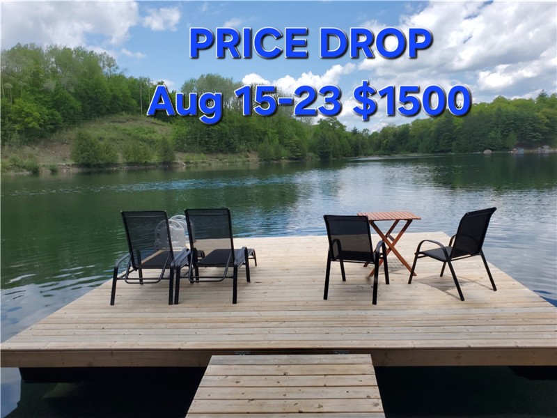 DICSOUNTED RATES. Cozy Calabogie waterfront Cottage overlooking Private Barry Lake