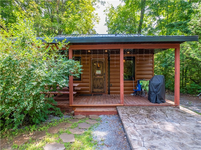 Paradise Escape (cottage #6)