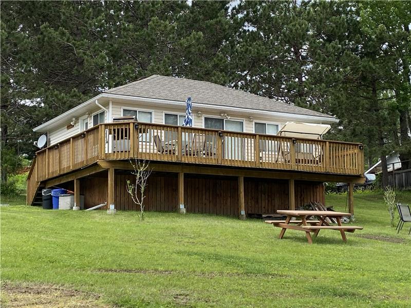 Raccoon Rest, Madawaska River/Centennial Lake/Black Donald Lake