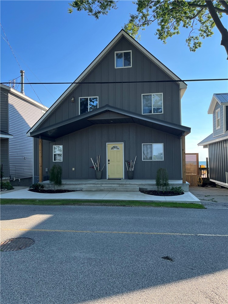 Waterfront Cottage near Point Pelee Park
