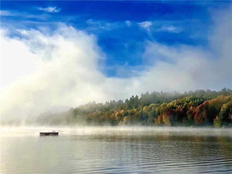 Norcan Lake Lodge - Beautiful, spacious log retreat less than 90 minutes from Ottawa