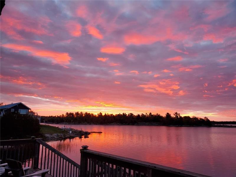 Cook's Cottage, Lakefront, Drive to, Winterized