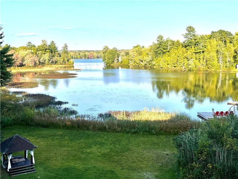 Séjour en famille pendant la pause de mars pour 14 personnes à Lux Lakehouse avec 10 acres de bois