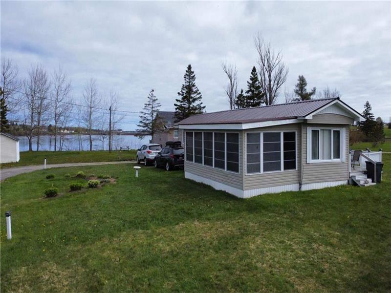 Waterview- Bouctouche, Shediac & Kouchibouguac - Explore it all with this centrally located cottage