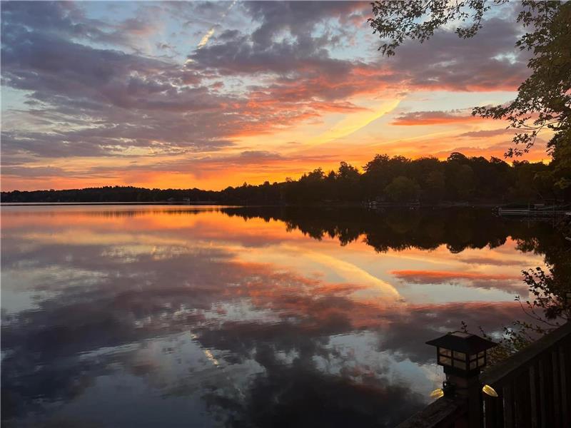 Waterfront  cottage book 3-4 nights Canada Day June 28-July 4th avail Approx. 2 hrs East of the GTA