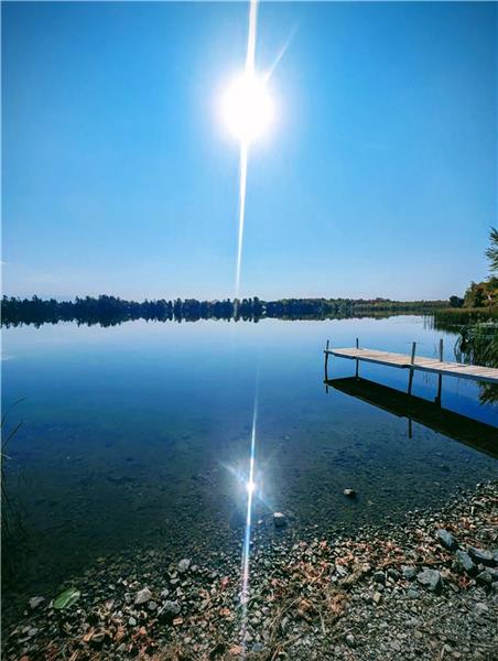 Cozy lakefront cottage available for Spring/Summer 2026. Approx. 2 hrs East of the GTA