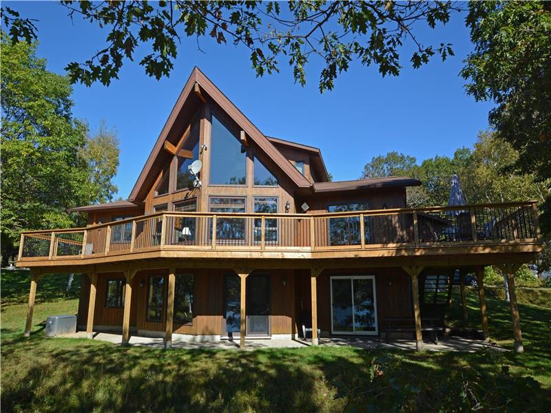 Vista Lakehouse - Luxury Cottage