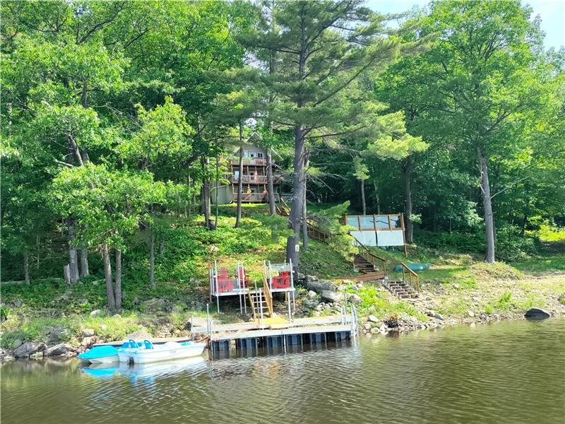 Ruth's Waterfront cottage near Pembroke