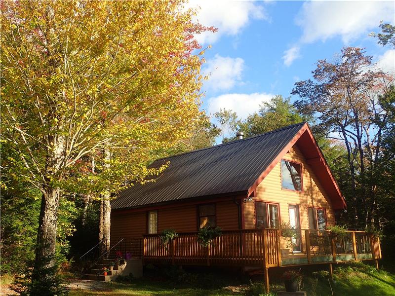 Luna Rosa Chalet - Lakefront Hideaway, Unplug & Escape