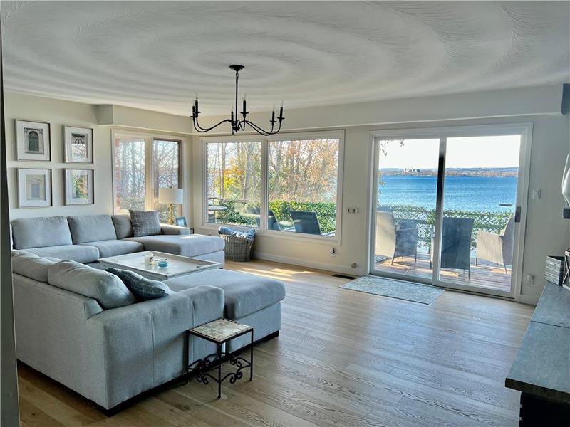 The Bestview Lakehouse in Prince Edward County: ALL year round the BEST view and time on the water!