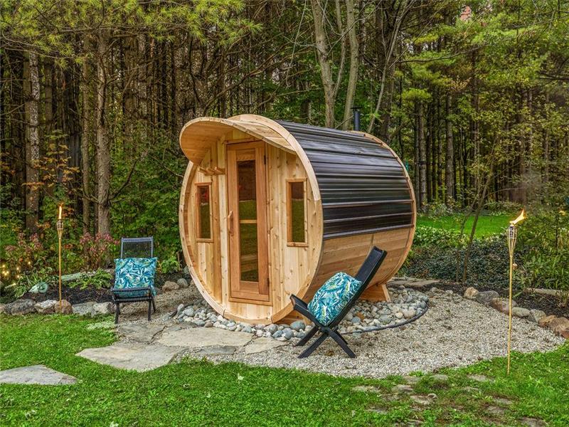 Cozy Cabin Inn avec bain à remous privé, foyer, BBQ