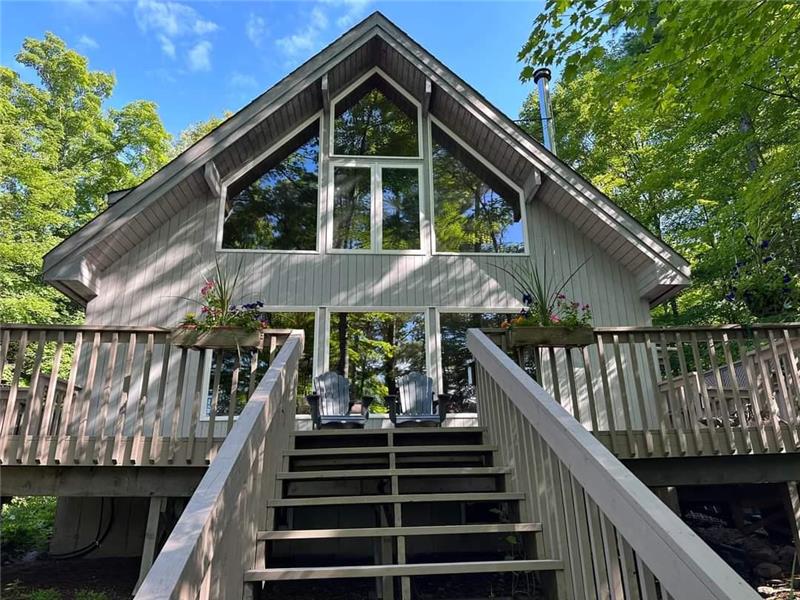 Pine Shores - New Hot Tub & Sauna Book for the Fall & Holidays.