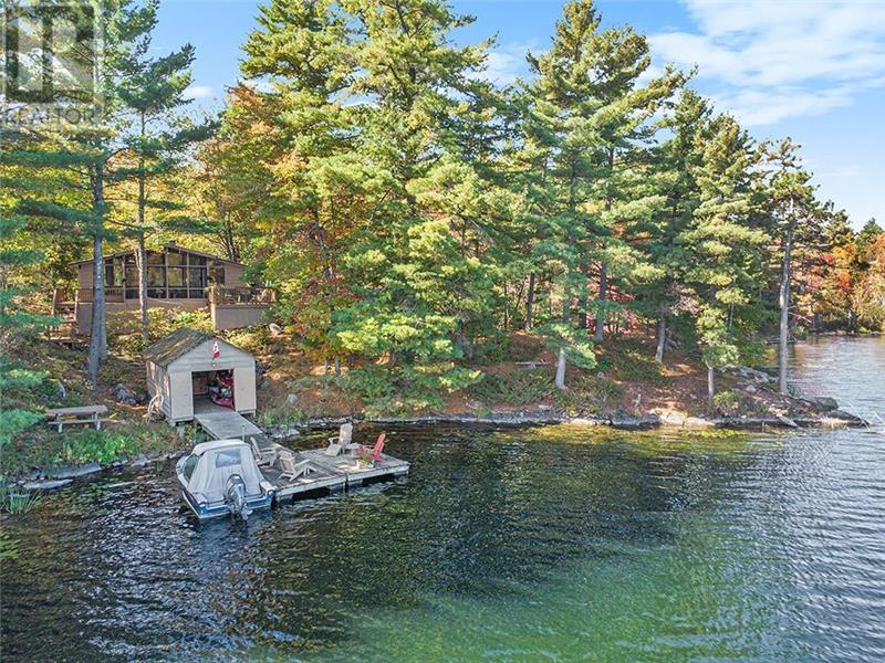 Lakefront Cottage in Tay Valley Perth