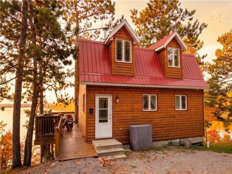 Au bord du lac Cottage: avec piscine, kayaks, canoës, SUPS, vélos et laissez-passer pour le parc