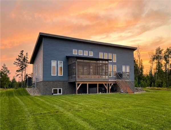 Isabos Beach Cottage - Murray Corner, New Brunswick