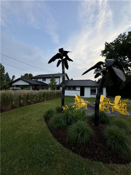 Steps to Paradise at Port Franks Beach