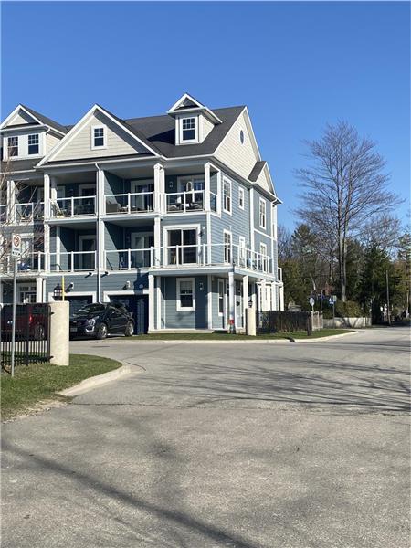 SUNSET BEACH HOUSE - CONDO DE LUXE DE 4 CHAMBRES À QUELQUES PAS DE LA PLAGE - 10 COUCHAGES