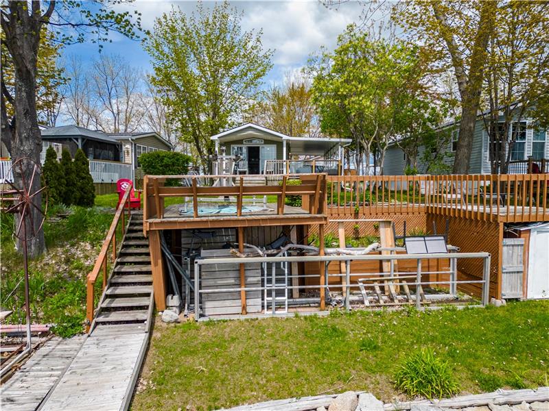 486 County Road 18, Cherry Beach Resort, Cherry Valley, ON - Plusieurs Unitees Disponible!