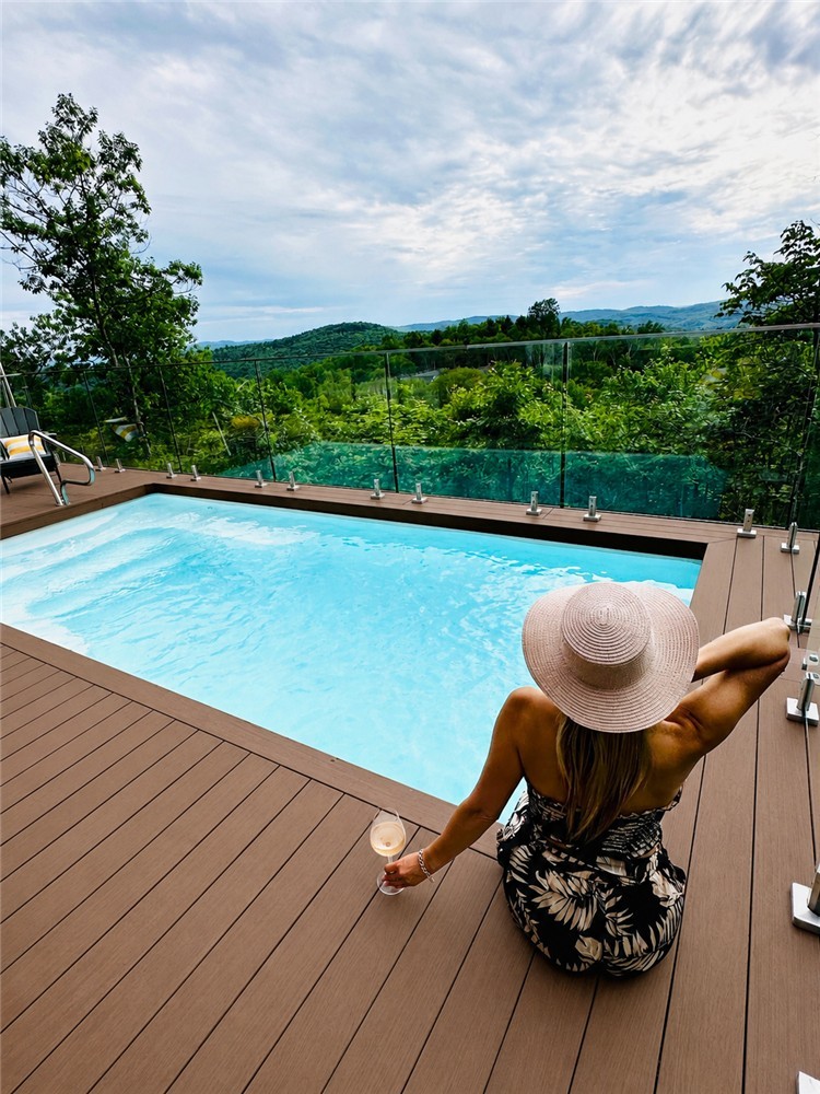 NEW! Villa Panorama | Heated Pool & Hot Tub | Ski-in/Ski-out Walk | EV Charger & Conference Room