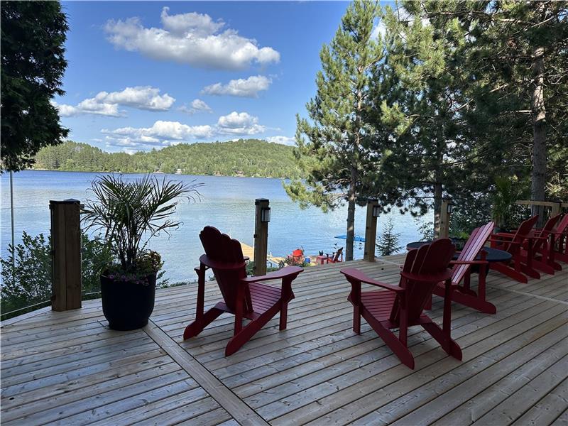 Aylen Lake Cottage (4 season)