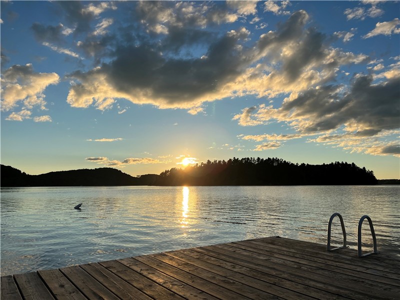 Private Waterfront Family Cottage in Huntsville | 4 Bedrooms | Sleeps 8 | Pet Friendly