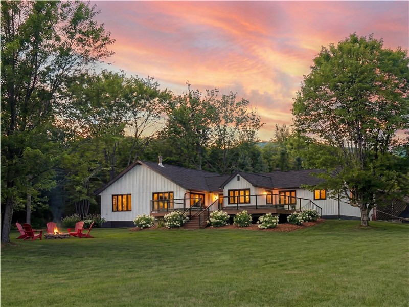 Lakefront Farmhouse | 80-Acre Private Forest & Trails | Hot Tub & Sauna