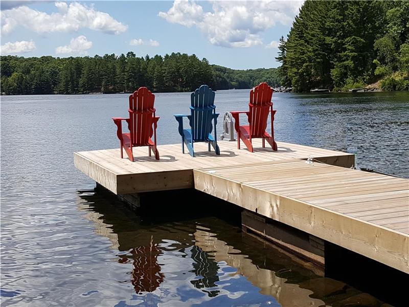 Muskoka Family Cottage On Crystal Clear High Lake