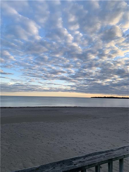 Providence Bay steps to the beach cottage