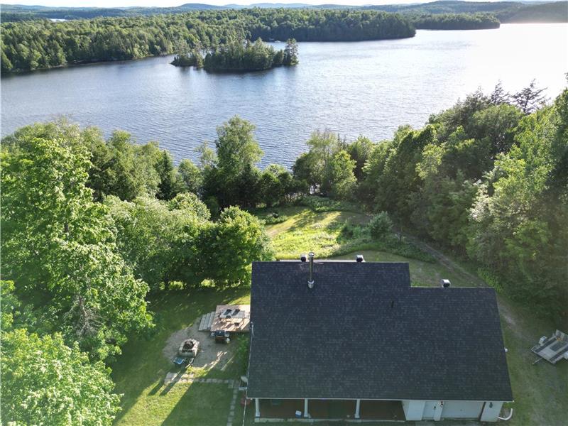 Lake House panoramic view of Lac Lesage Perfect Sunsets SPA Arcade Ping Pong Foosball Basketball