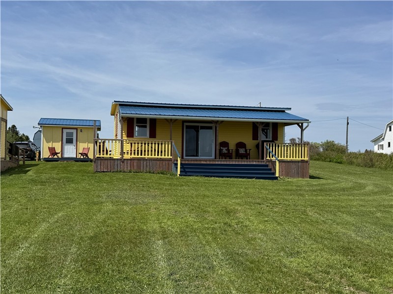 RENOVATIONS FOR 2026!!!   A Peaceful PEI Waterfront Cottage in Guernsey Cove, surrounded by 10 acres