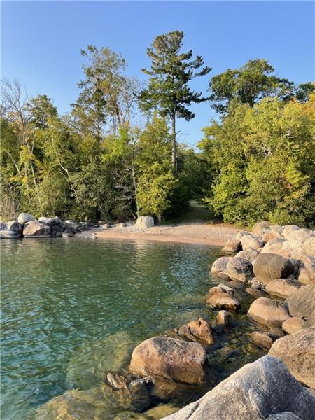 Georgian Bay Cottage @ Thunder Beach on 100 Acres & Exclusive Beach at Marks Point
