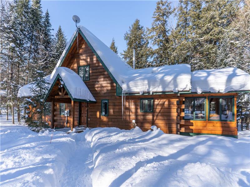 Welcome to Kawagama Shoreline a beautiful log home with snowmobiling trails nearby