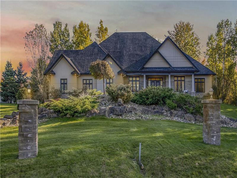 Retraite Spacieuse de 5000 pi² | Spa, Salle de Jeux, Château Gonflable & Plus!